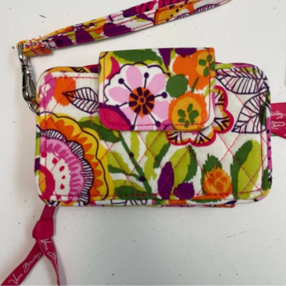 Vera Bradley Wrislet Wallet Clementine Floral ID Credit Card Cell Phone Pink